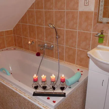 克拉森乌多利膳食公寓 招待所 3*